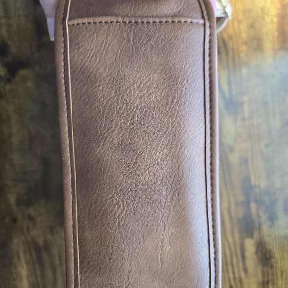 Cluci Brown Crossbody Bag with 2 Straps EUC $40 - Picture 6 of 13